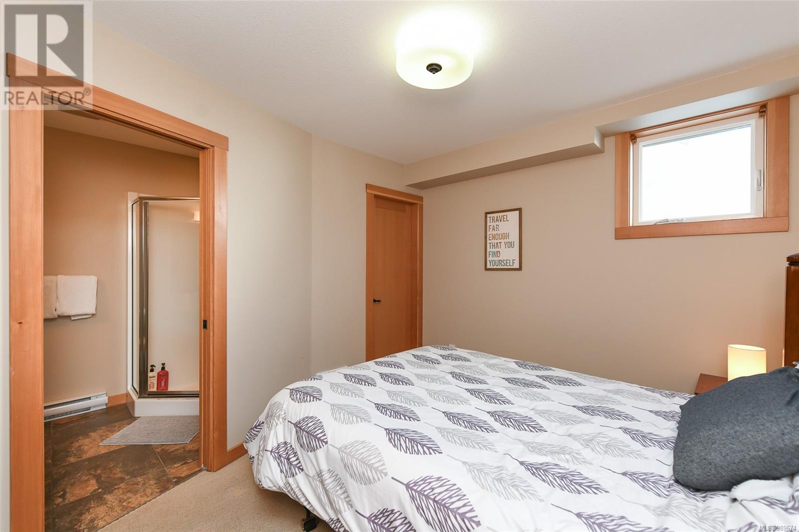 570 Arrowsmith Ridge, Courtenay real estate listing 989674