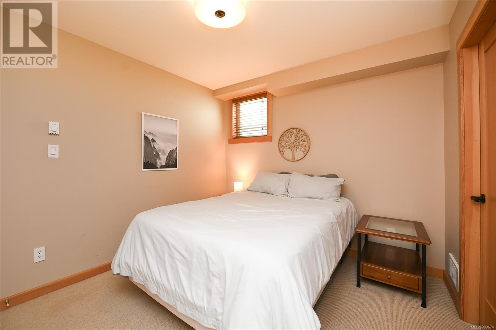 570 Arrowsmith Ridge, Courtenay real estate listing 989674