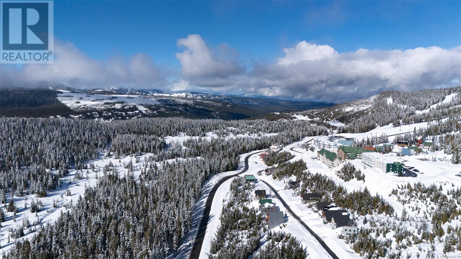 570 Arrowsmith Ridge, Courtenay real estate listing 989674