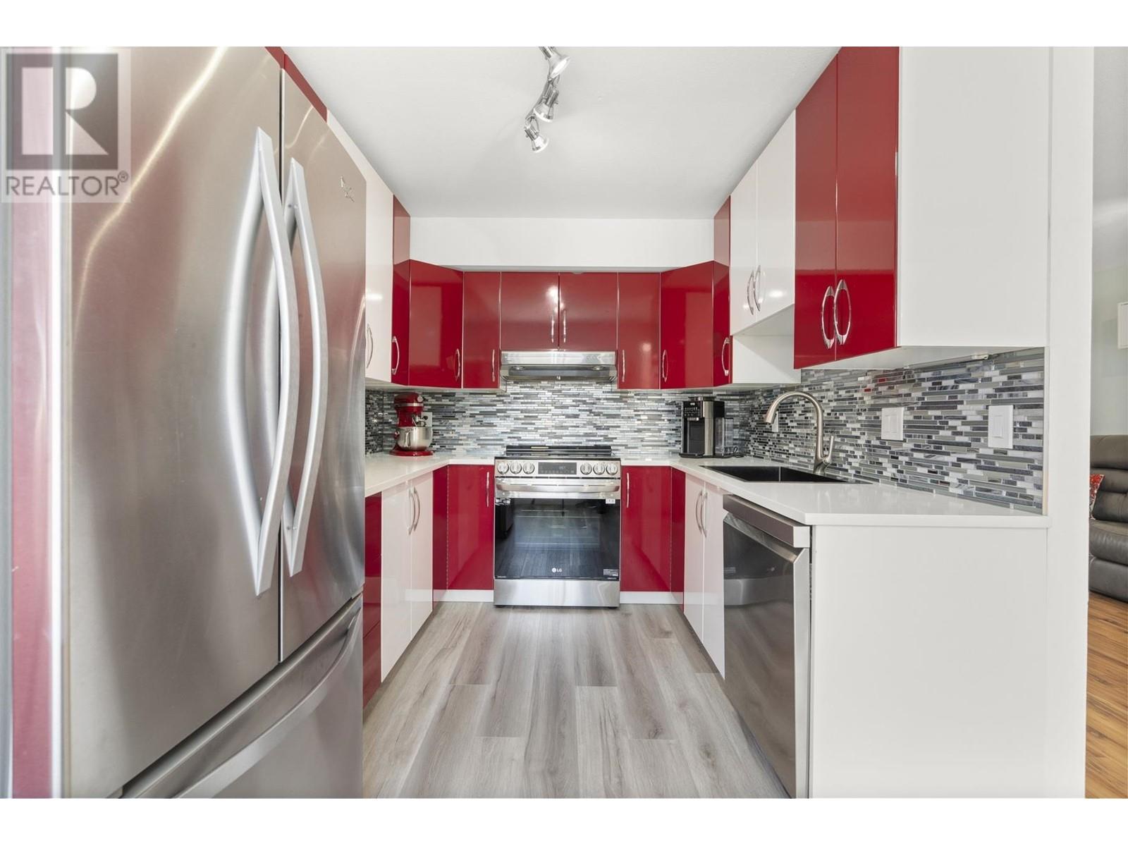 15 18951 FORD ROAD, Pitt Meadows