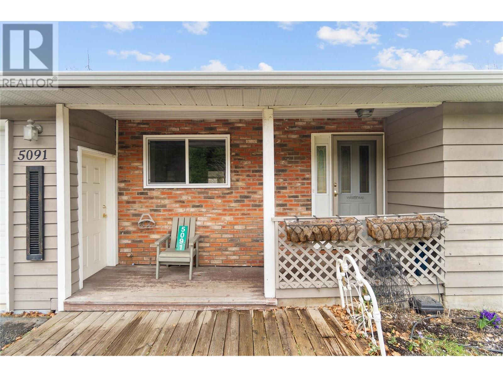  5091 Lakeshore Road Northeast, Salmon Arm