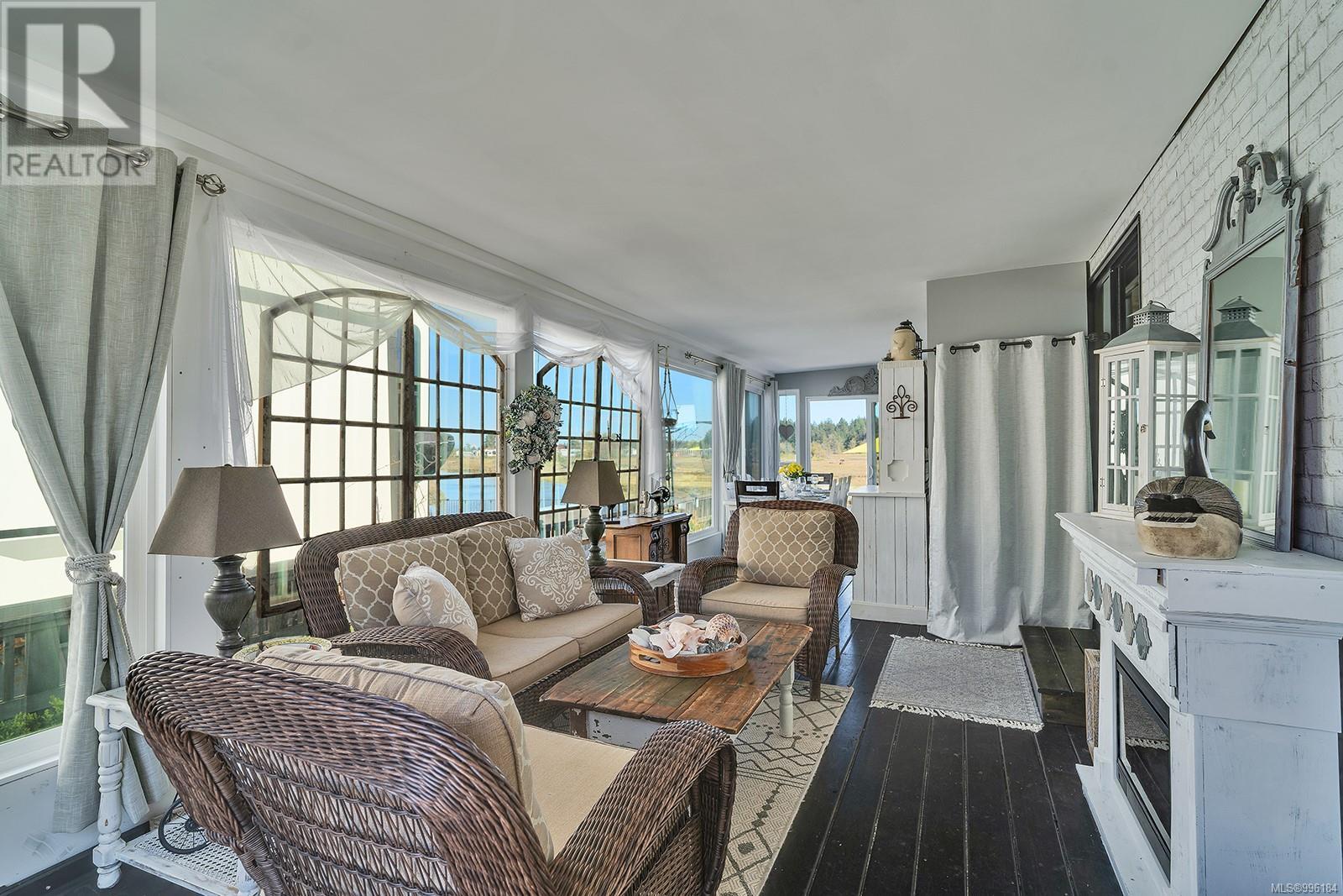 416 200 Corfield St, Parksville