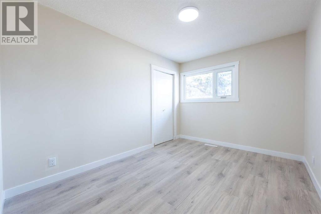 Single Family House Bungalow for Sale in  Forman Crescent SE Forest Heights Calgary 