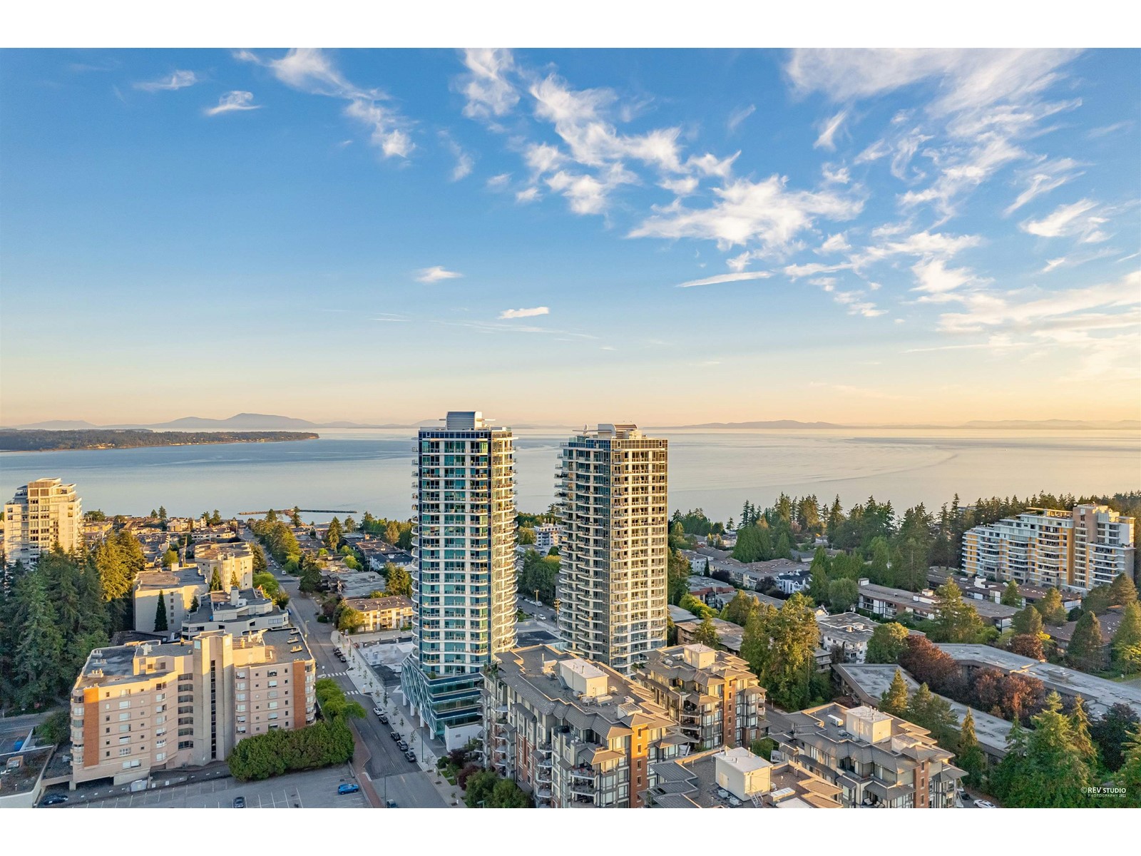 903 1501 FOSTER STREET, White Rock