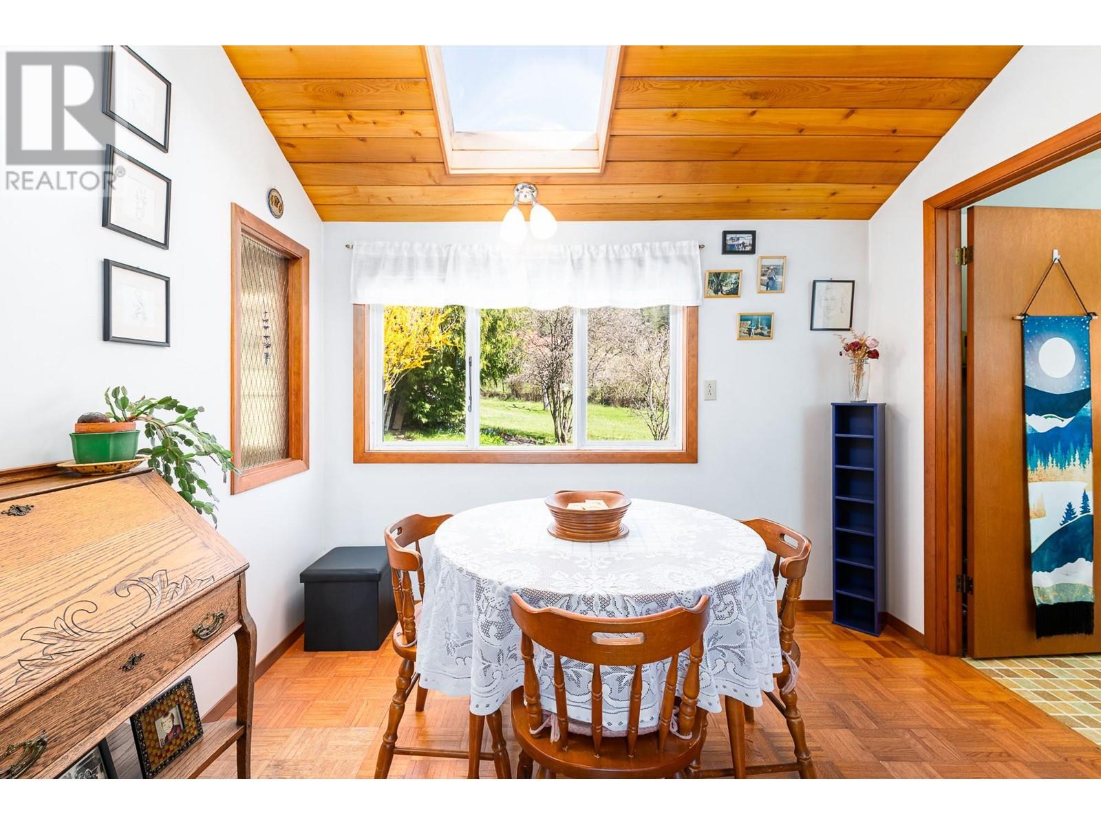 1843 McLaren Street, Creston