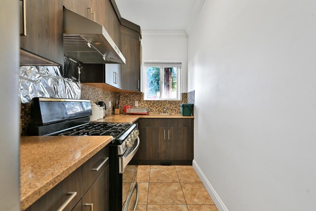 Photo 18 of 7033 129 A Street, Surrey BC