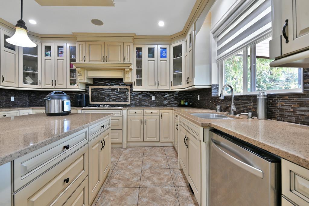 Photo 22 of 7033 129 A Street, Surrey BC