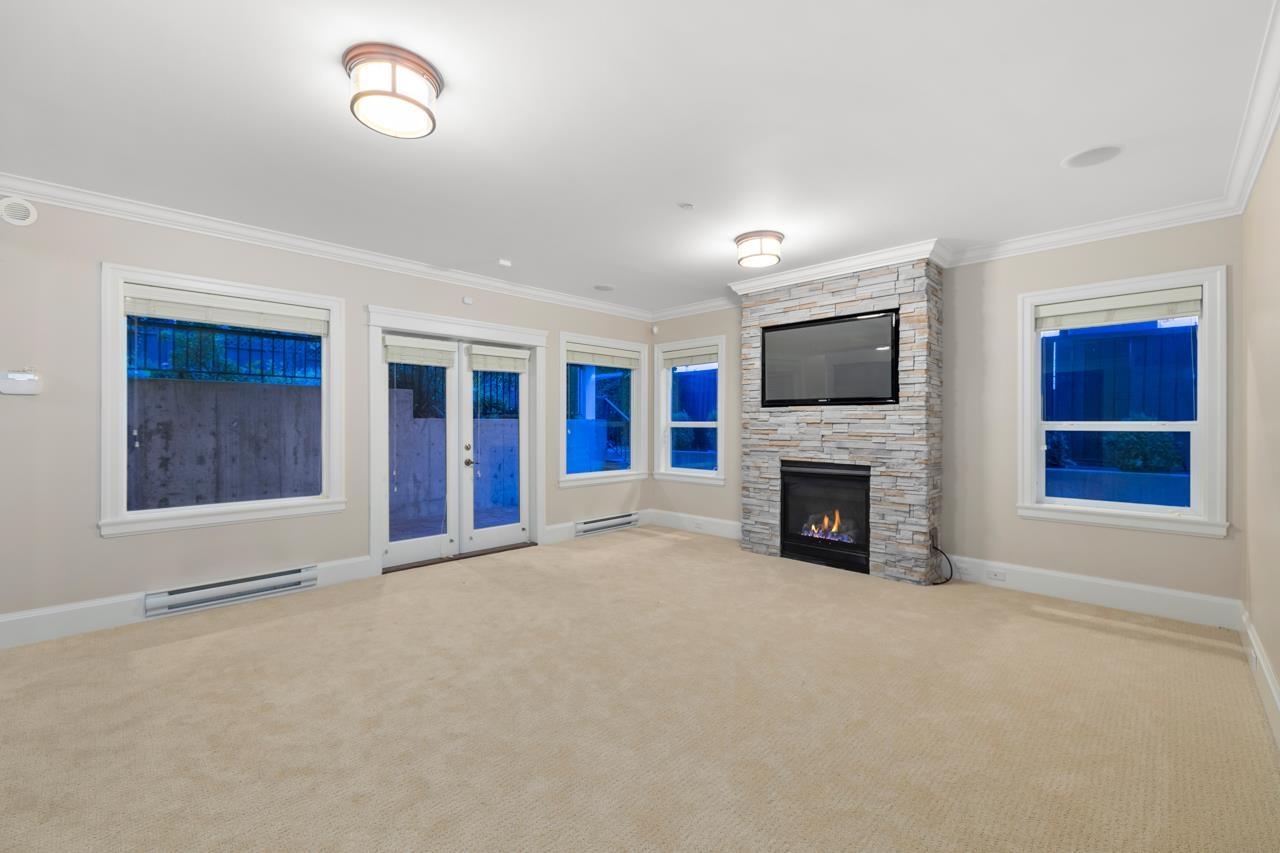 1030 LEE STREET, White Rock