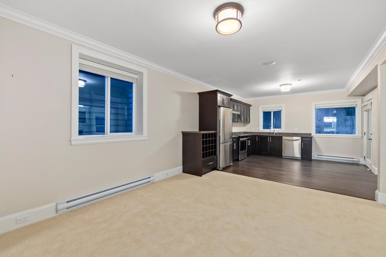 1030 LEE STREET, White Rock
