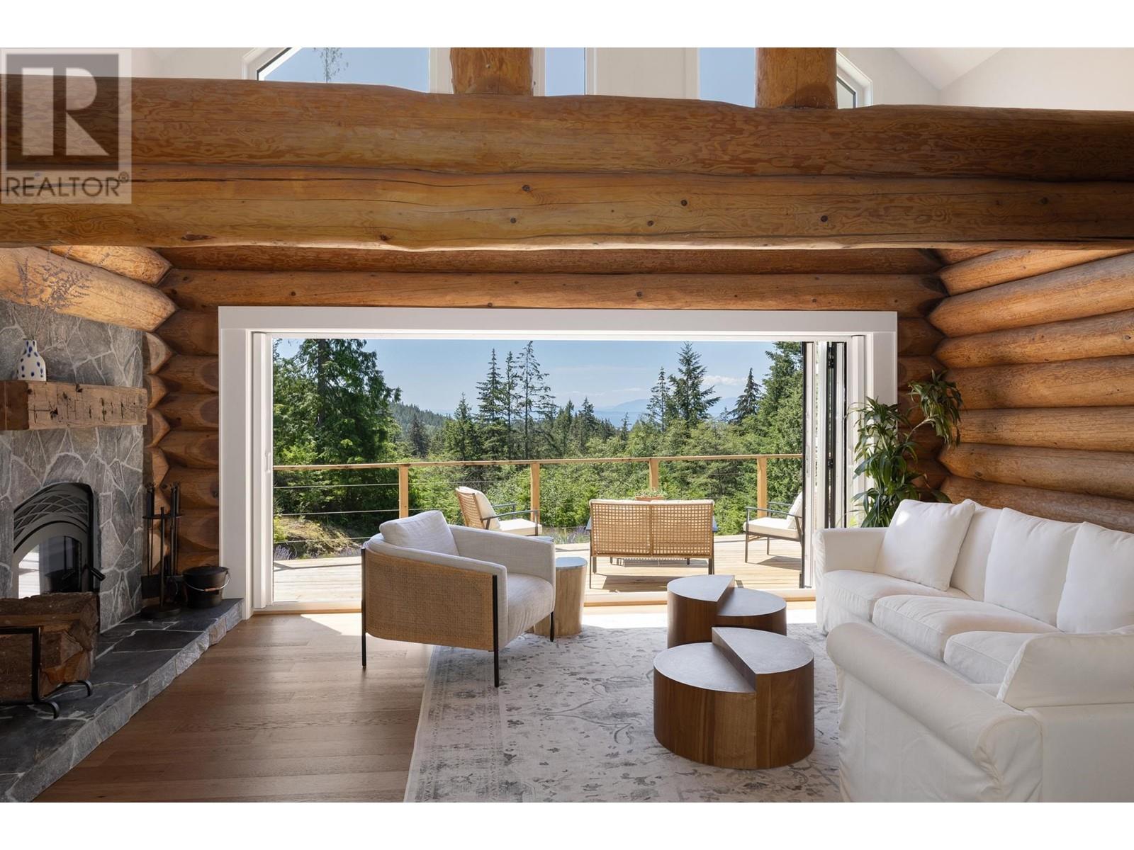 650 LAURA ROAD, Bowen Island