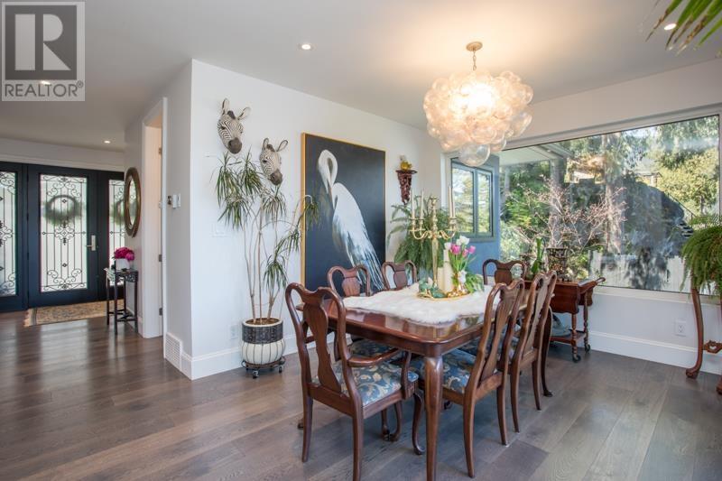1812 CARDINAL CRESCENT, North Vancouver