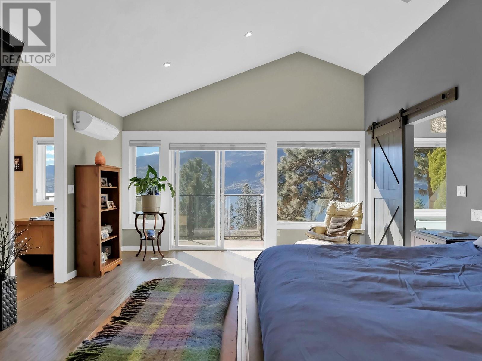  1922 Paly Road, Kelowna