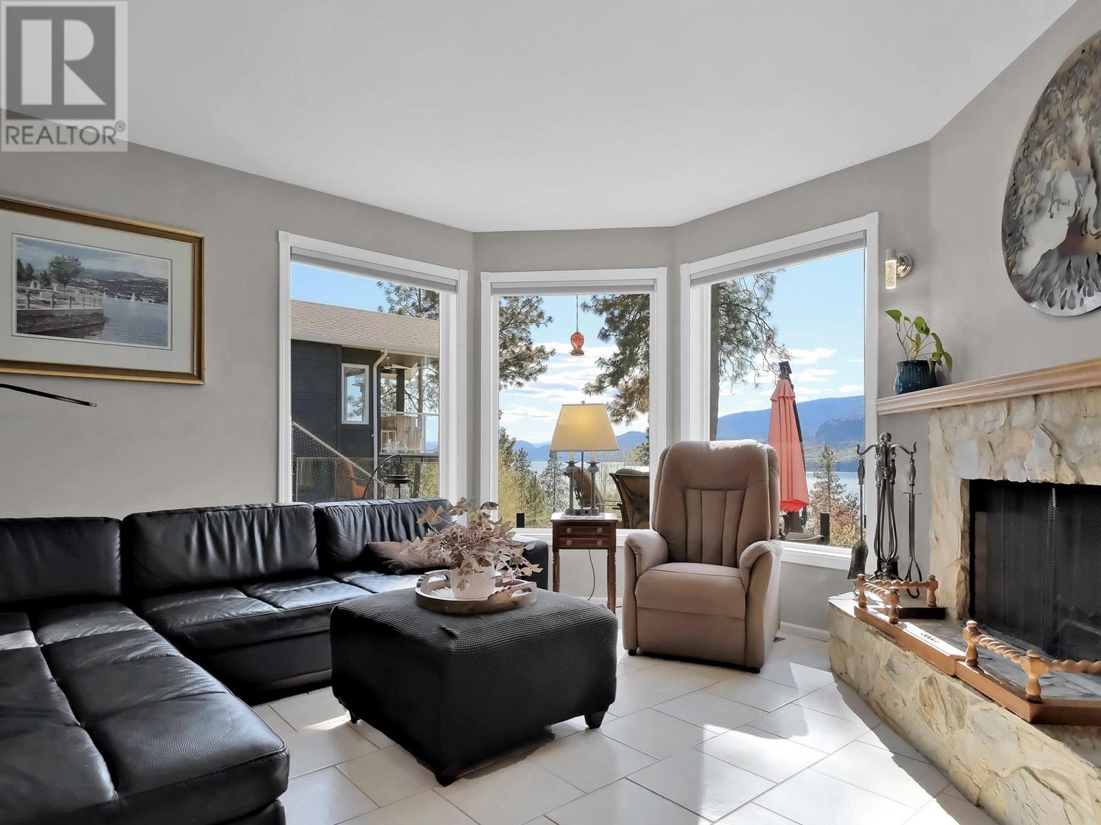  1922 Paly Road, Kelowna