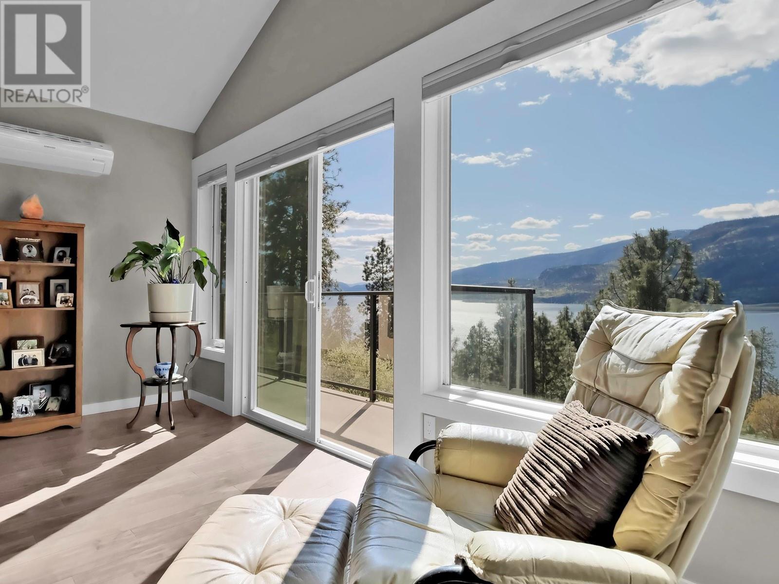  1922 Paly Road, Kelowna