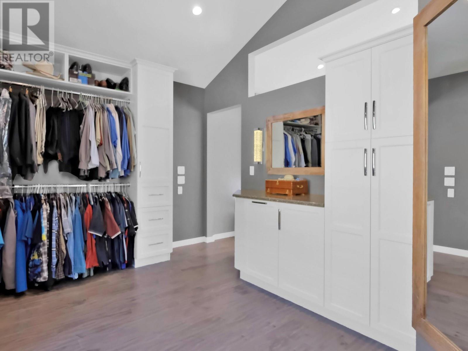  1922 Paly Road, Kelowna