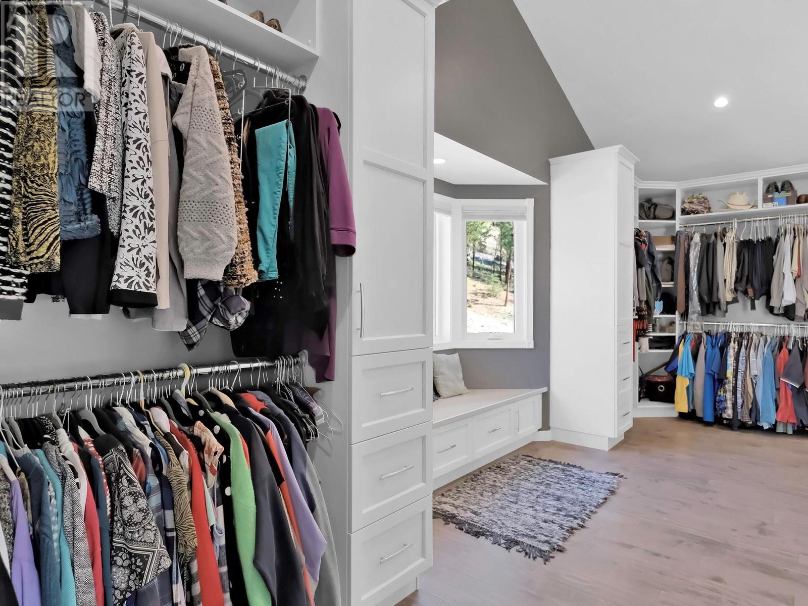  1922 Paly Road, Kelowna
