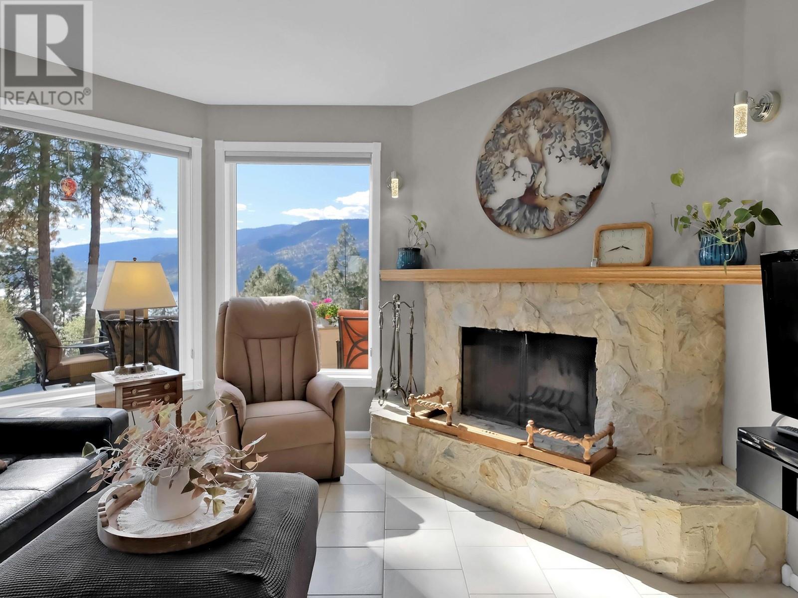  1922 Paly Road, Kelowna
