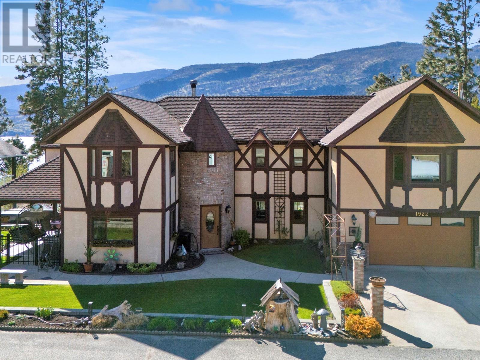 1922 Paly Road, Kelowna