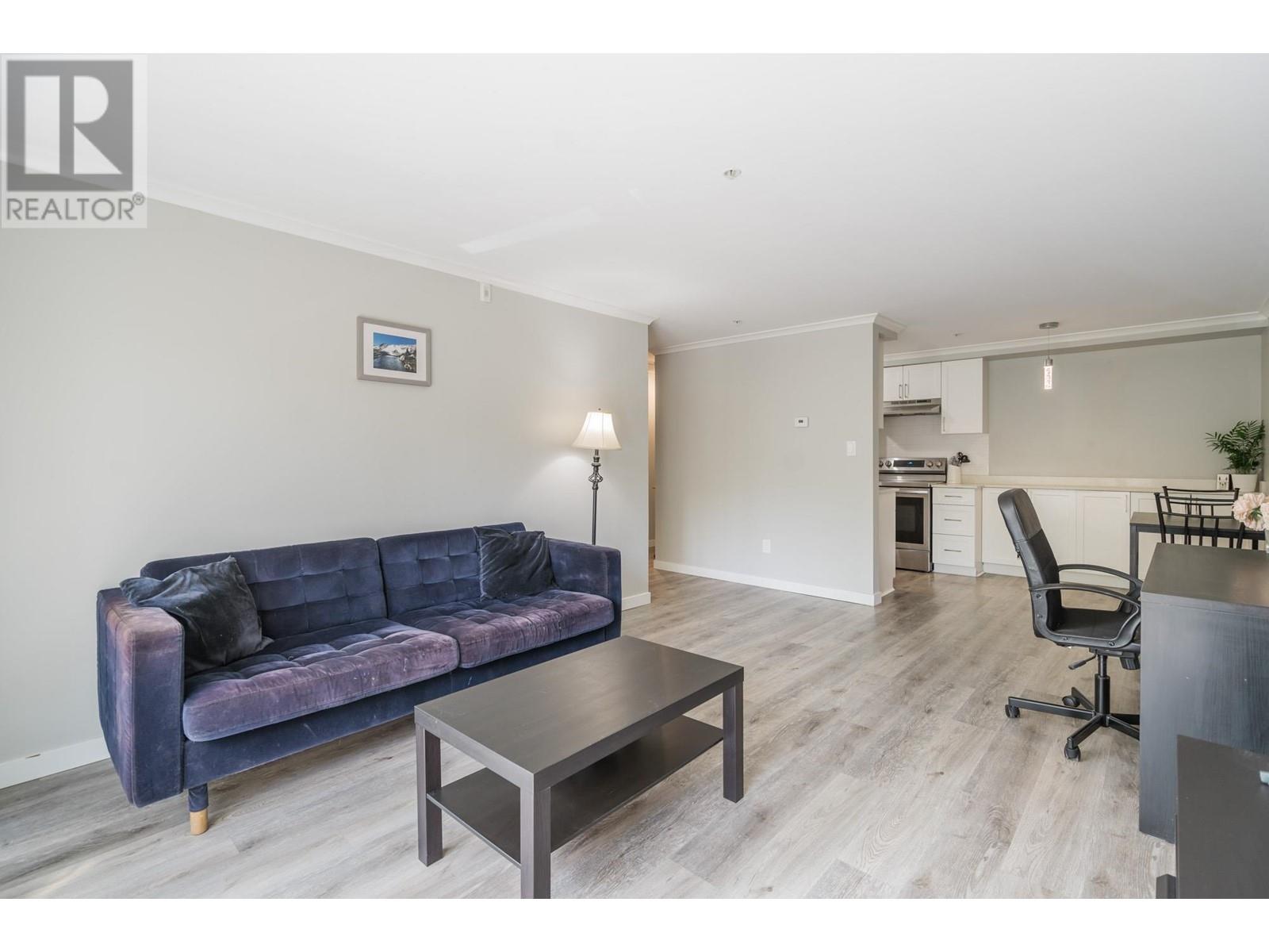 203 2036 COQUITLAM AVENUE, Port Coquitlam