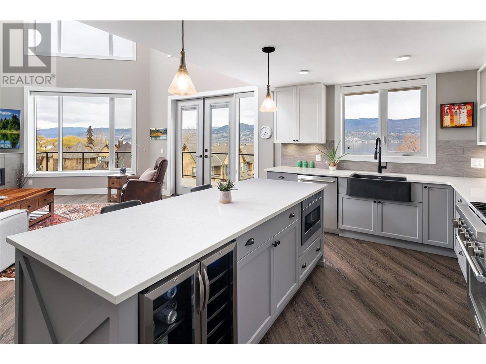 Photo 5 of 529 Truswell Road Unit 501, Kelowna BC