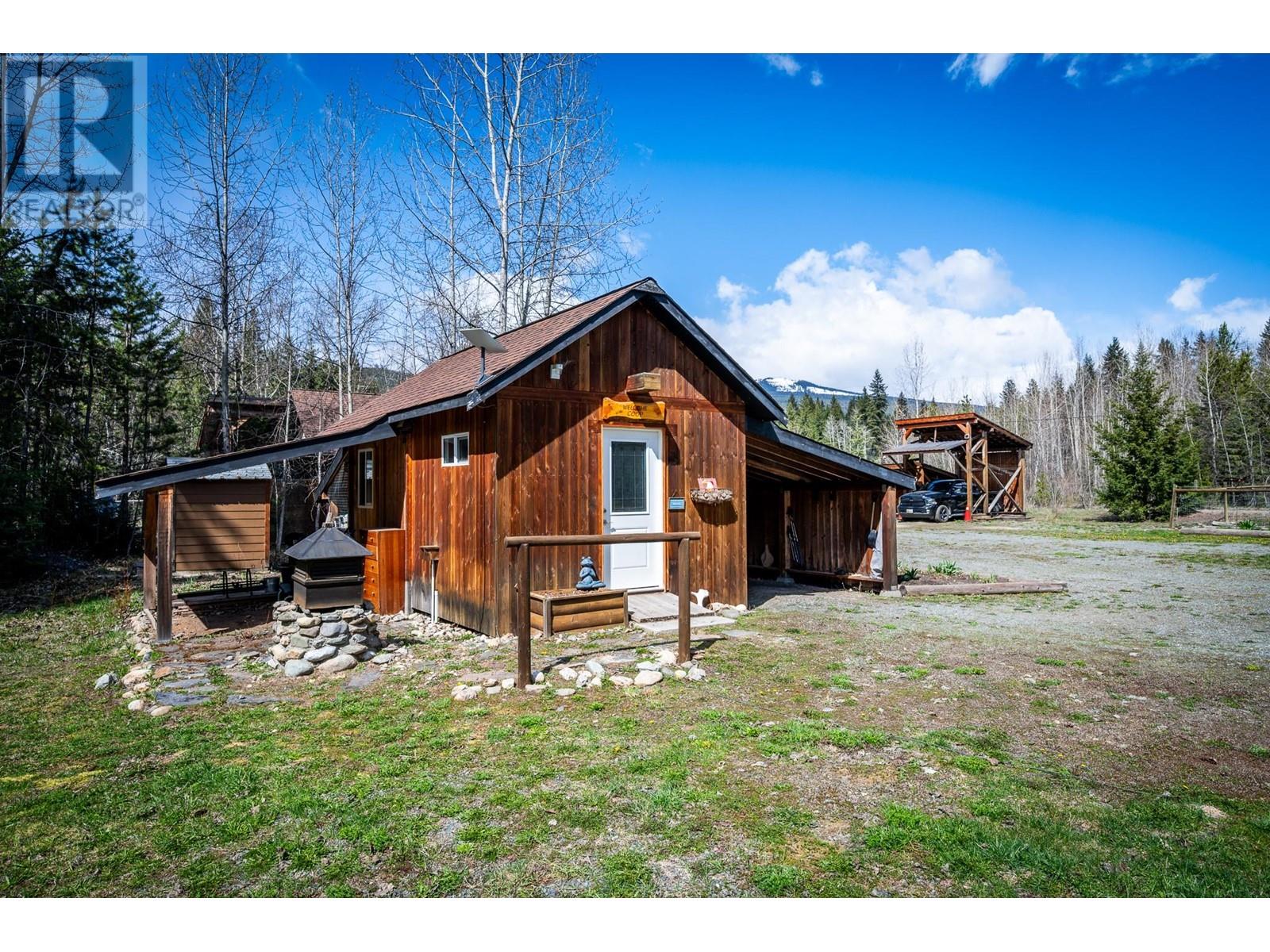 3240 BARRIERE SOUTH Road, Barriere