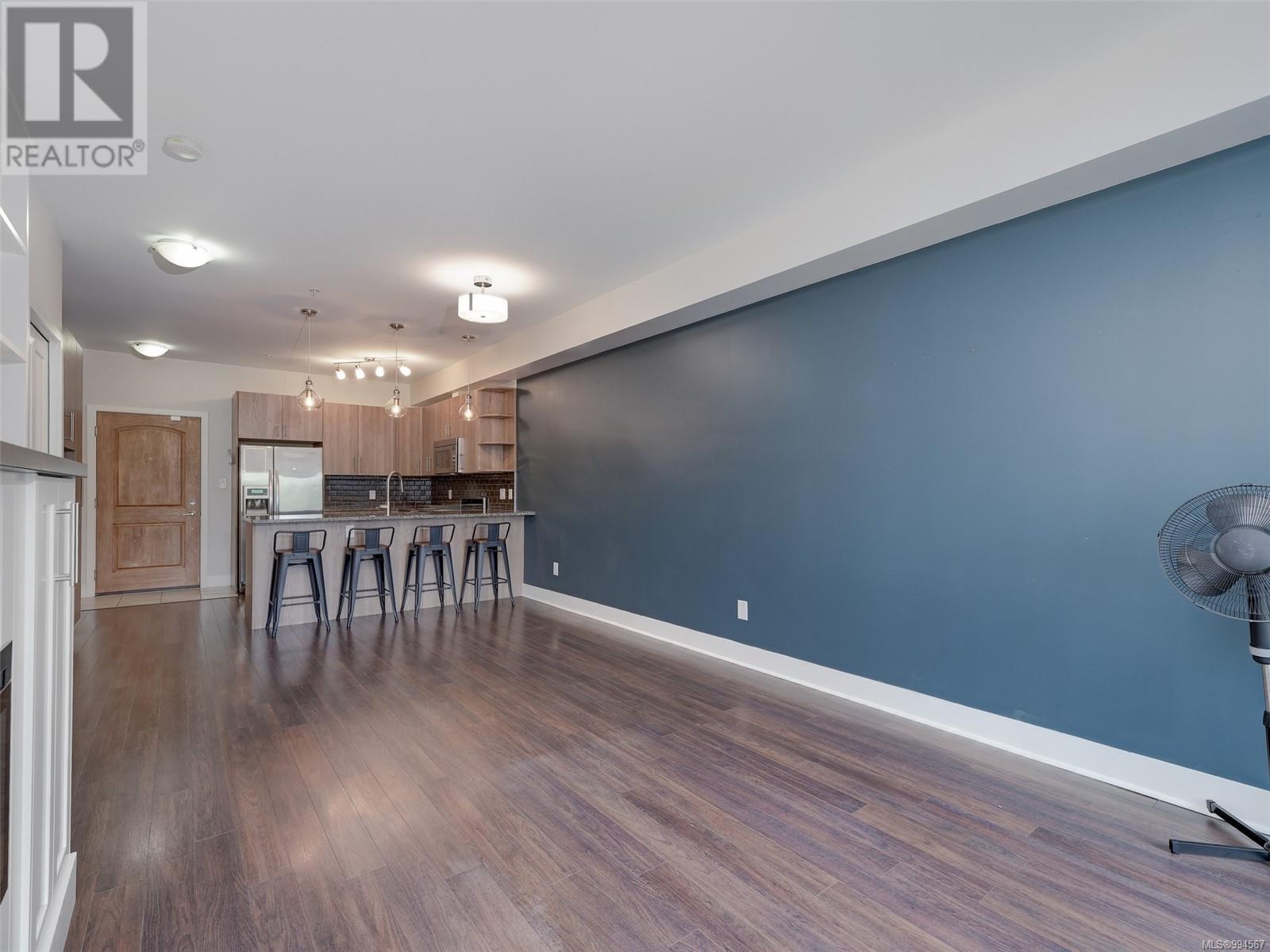 208 866 Brock Avenue, Langford