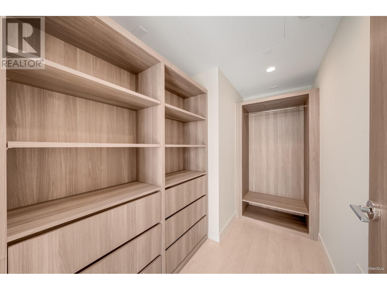 4203 4890 LOUGHEED HIGHWAY, Burnaby