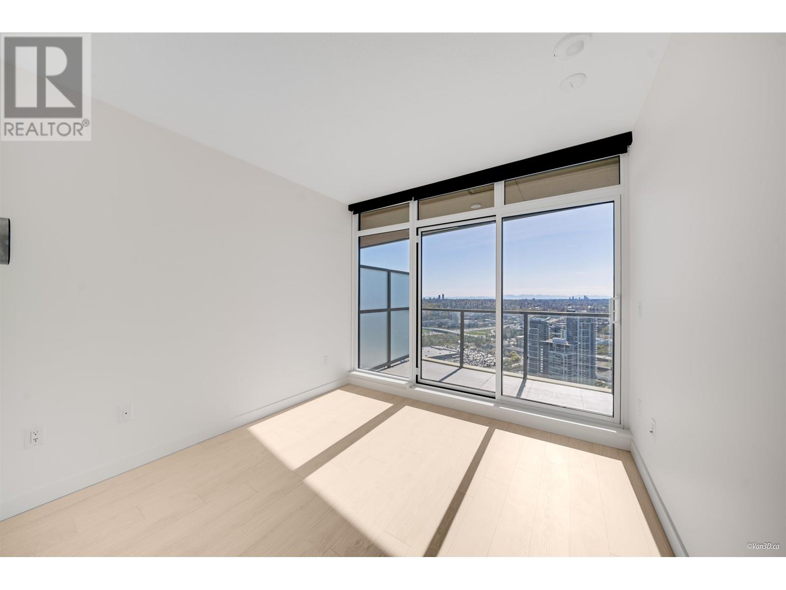 4203 4890 LOUGHEED HIGHWAY, Burnaby