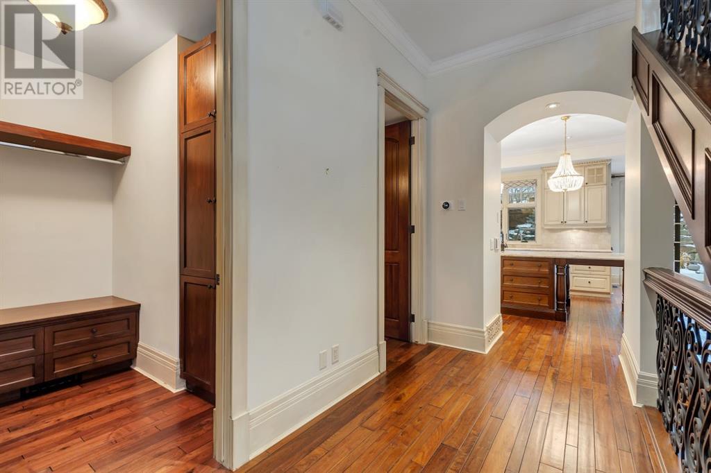 Single Family House for Sale in  Dorchester Avenue SW Upper Mount Royal Calgary 