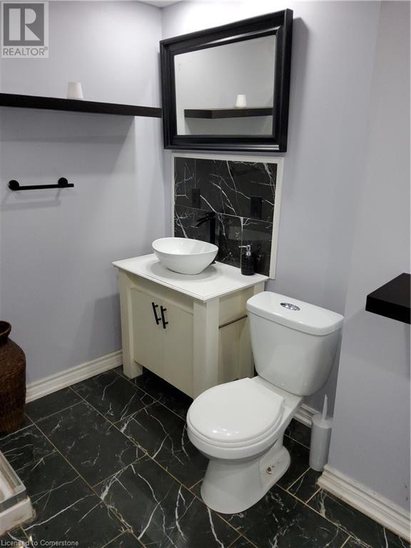 Photo 15 of 7 Usher Street, Brantford ON