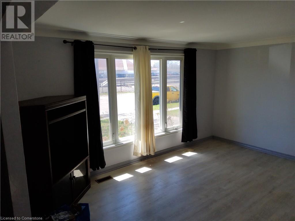 Photo 27 of 7 Usher Street, Brantford ON