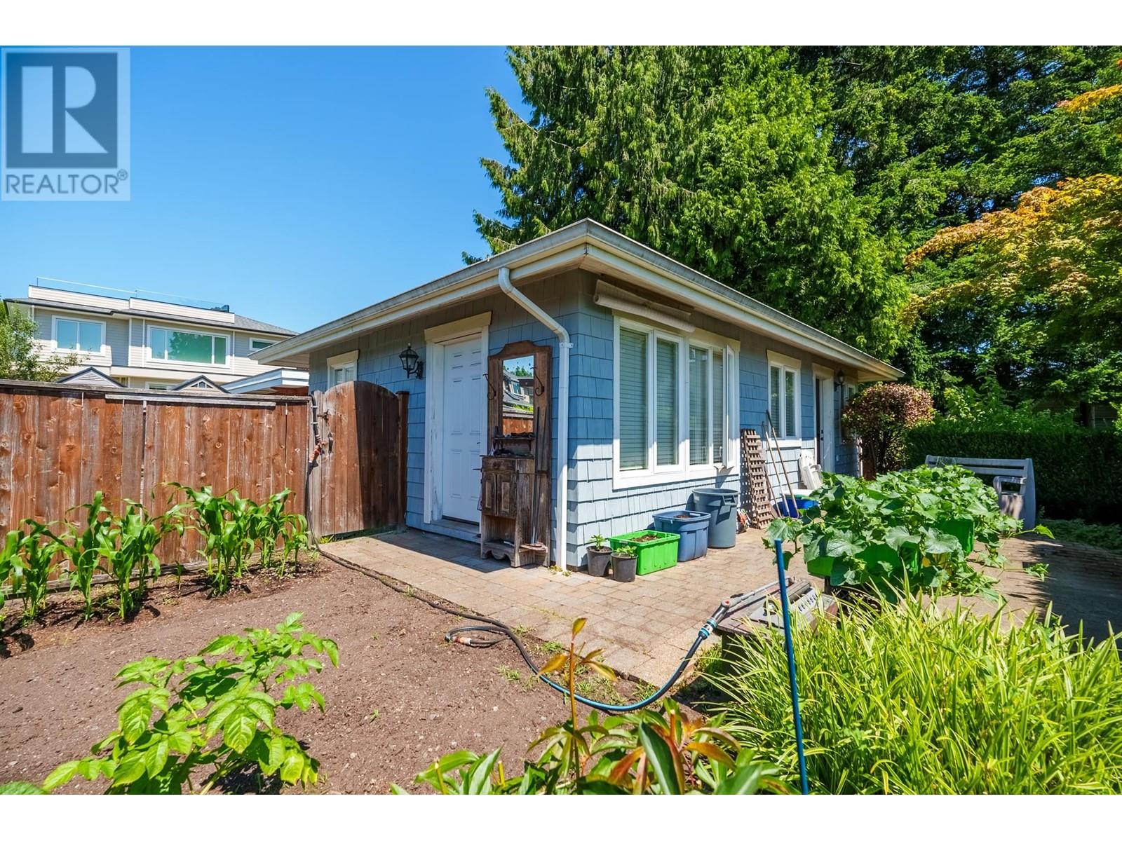 628 E 7TH STREET, North Vancouver