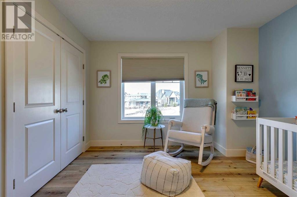 Single Family House for Sale in  Mary Dover Drive SW Currie Barracks Calgary 