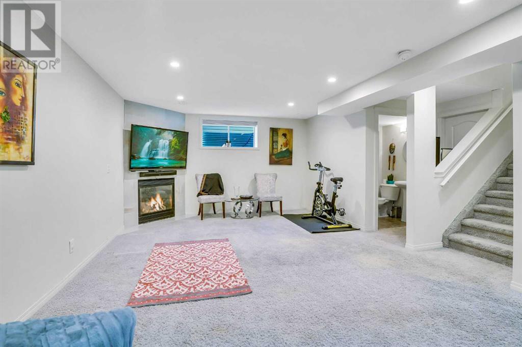 Single Family House for Sale in  Royal Birch Crescent NW Royal Oak Calgary 