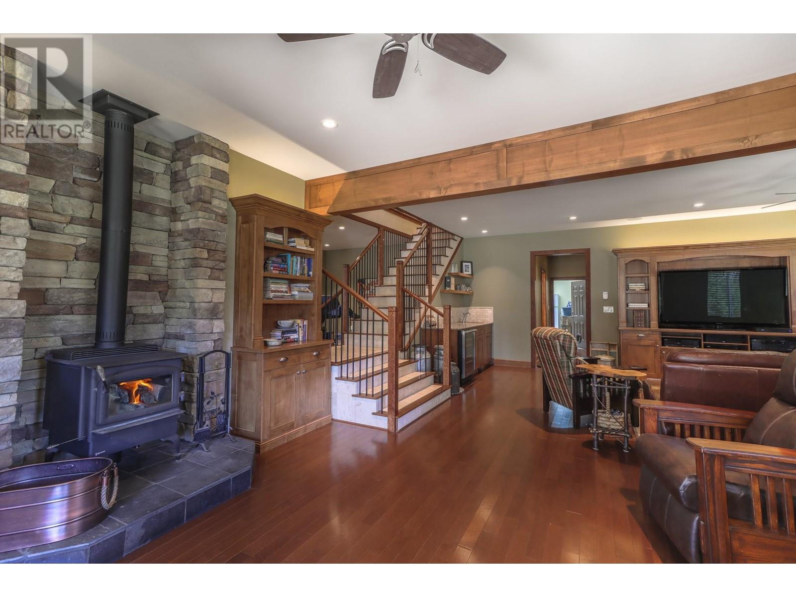 6308 ASH Road, Wasa