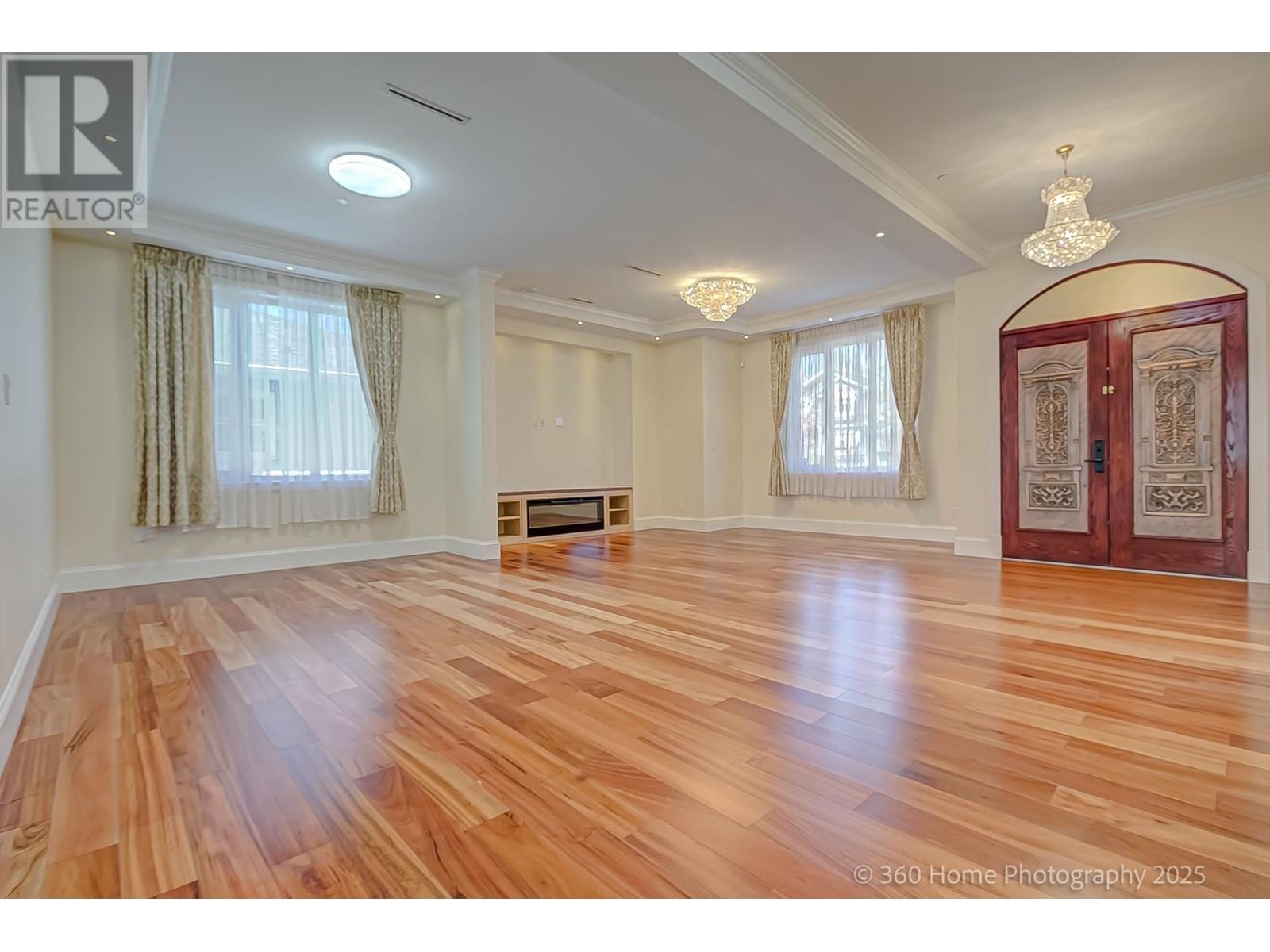 Photo 11 of 28 W 47th Avenue, Vancouver BC
