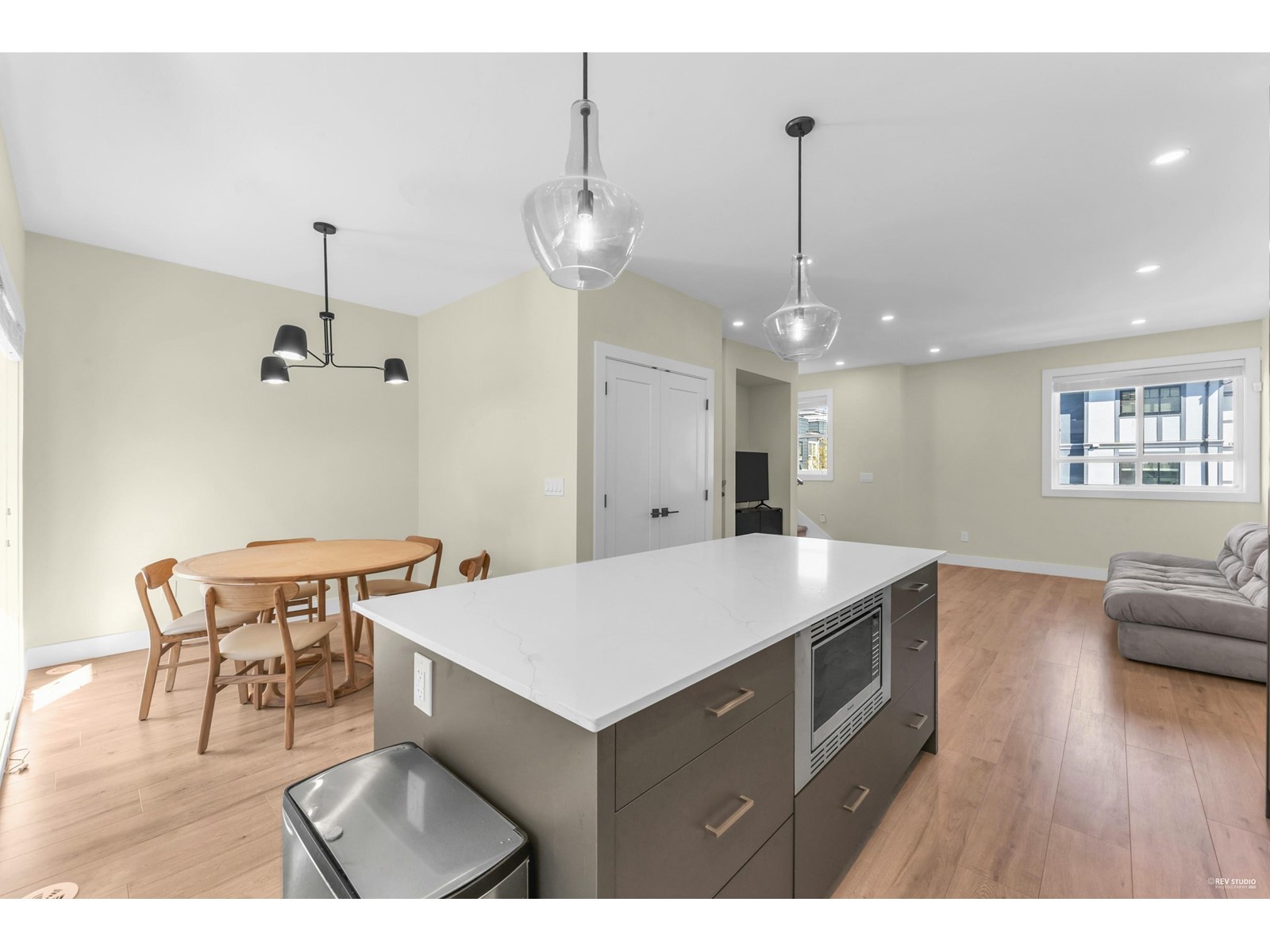 2 16358 23A AVENUE, Surrey