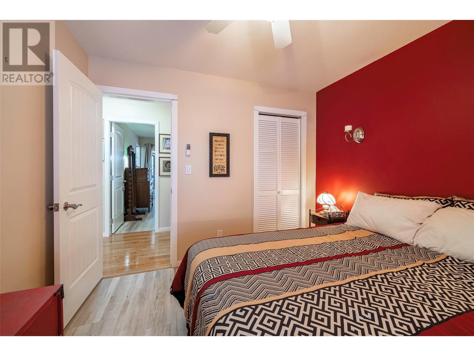2104 Country Woods Road, Sorrento