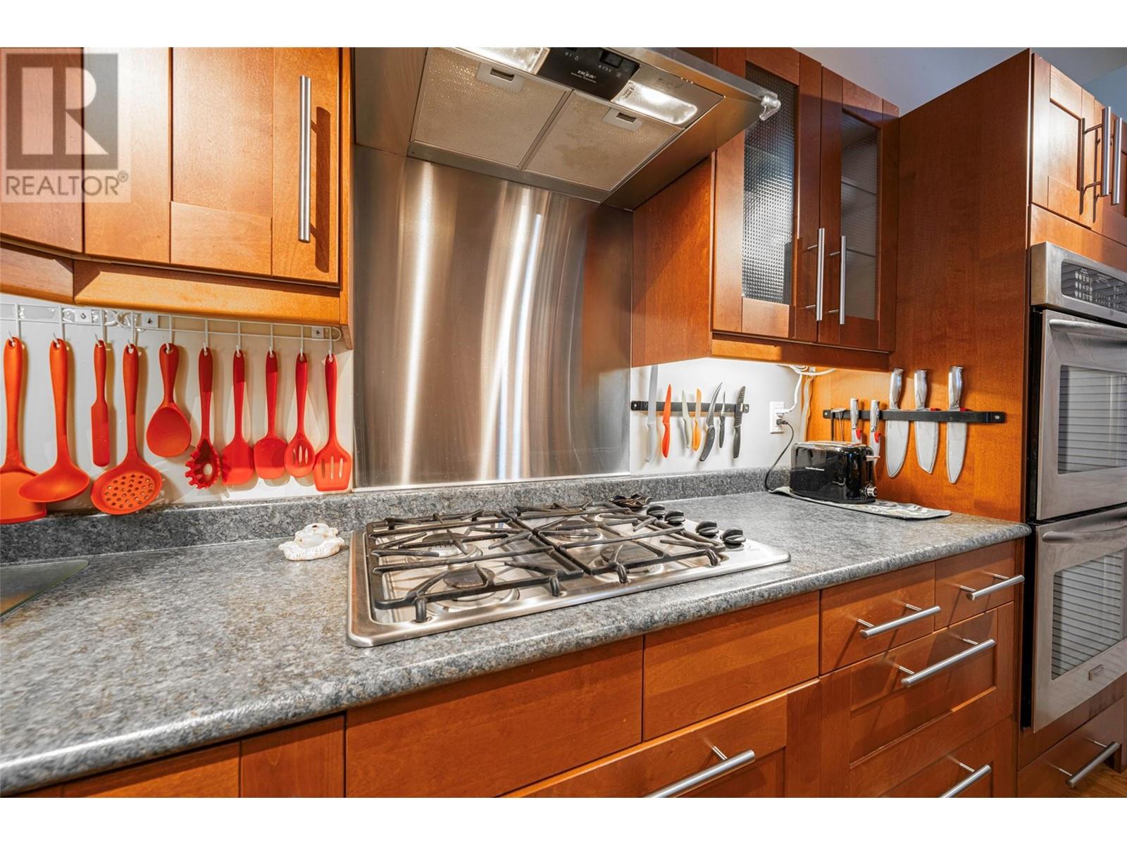 2104 Country Woods Road, Sorrento