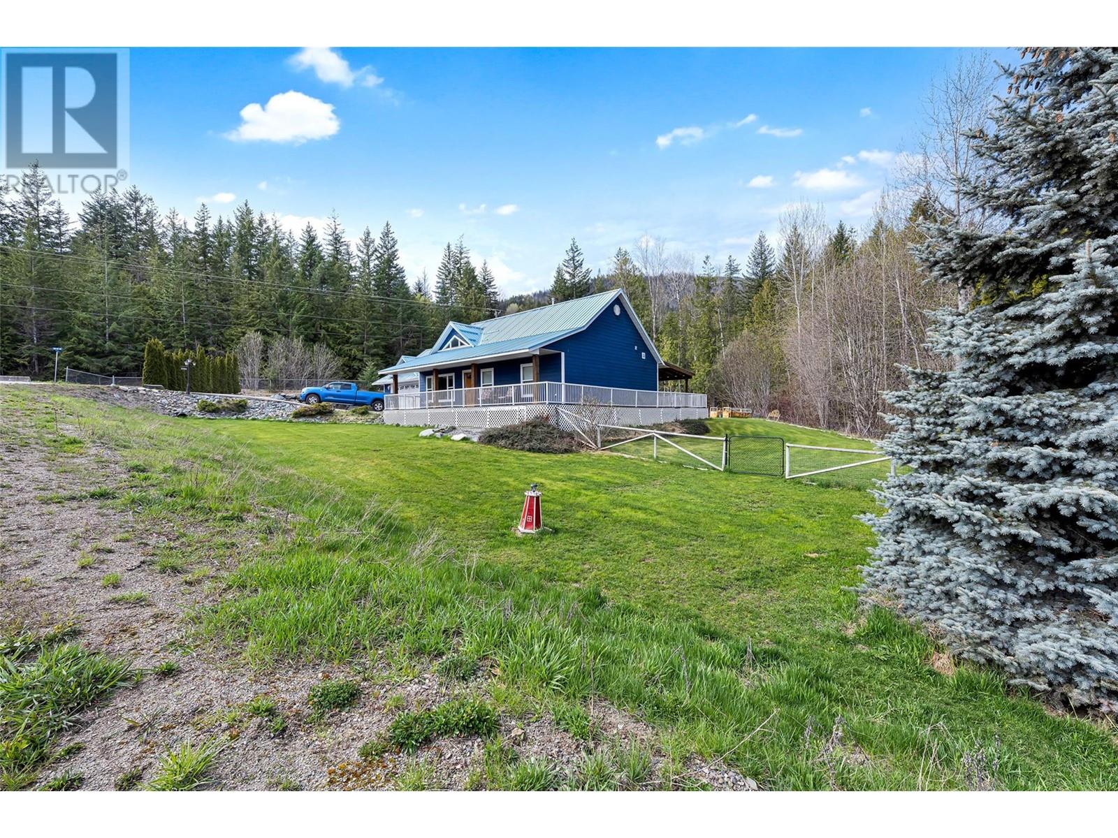 2104 Country Woods Road, Sorrento