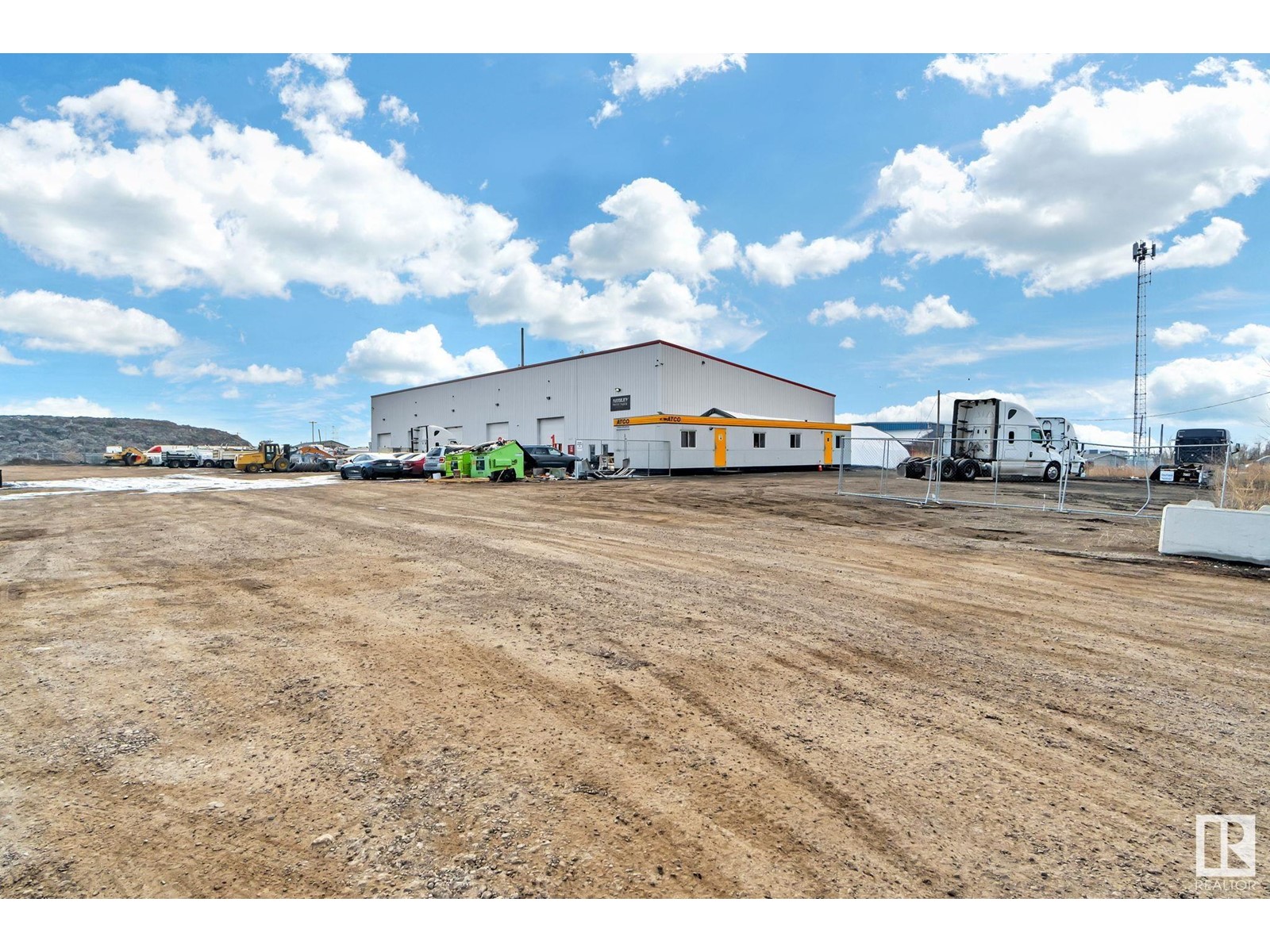 Photo 7 of 6257 34 St Nw, Edmonton AB
