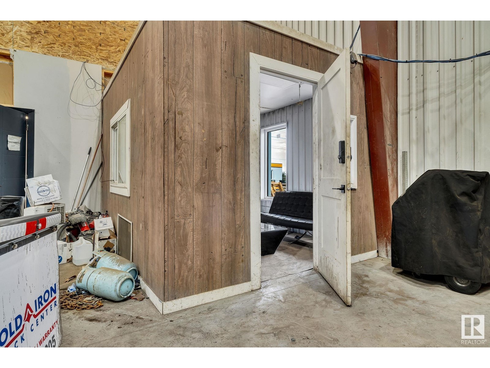 Photo 24 of 6257 34 St Nw, Edmonton AB