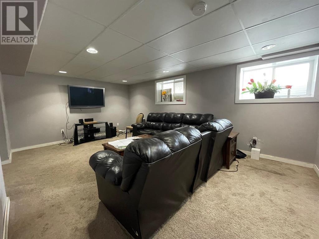5008 46 STREET, Fort Nelson