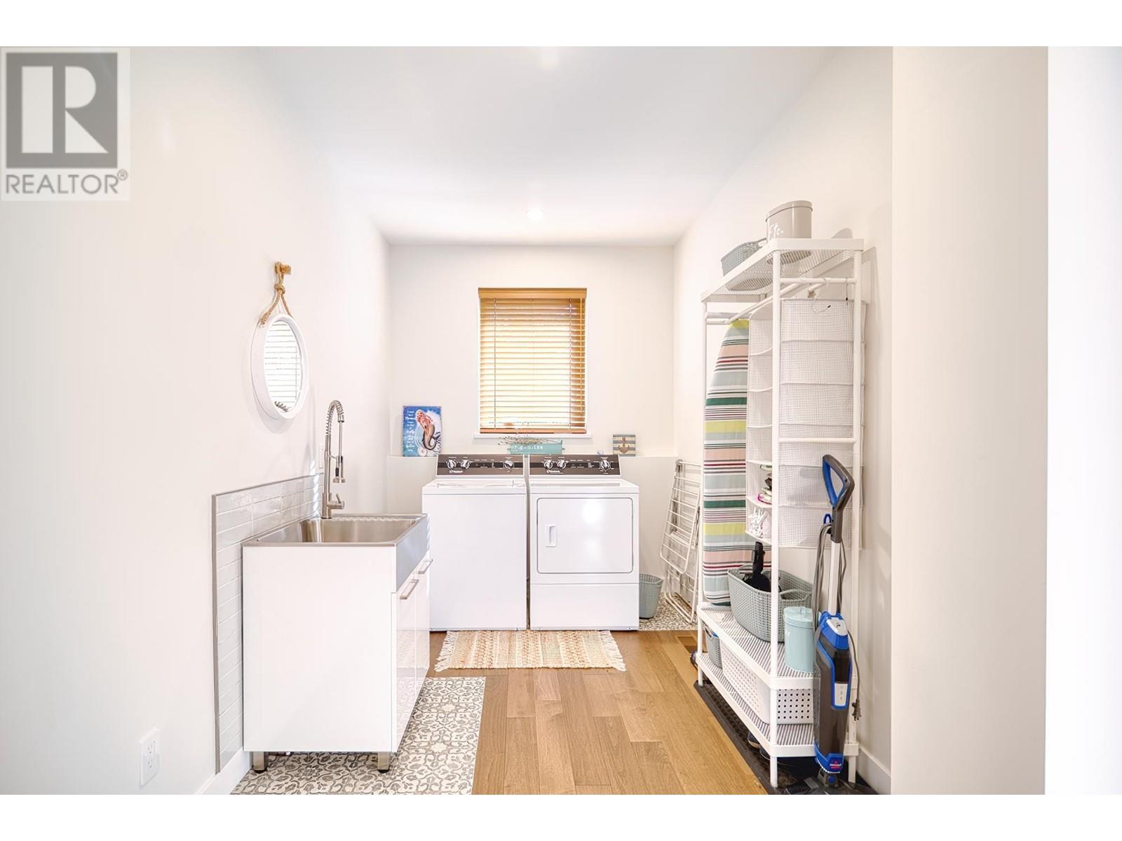 40 4622 SINCLAIR BAY ROAD, Pender Harbour