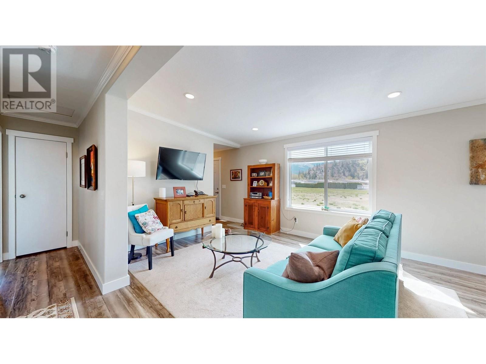 97 8598 Highway 97 Other, Oliver