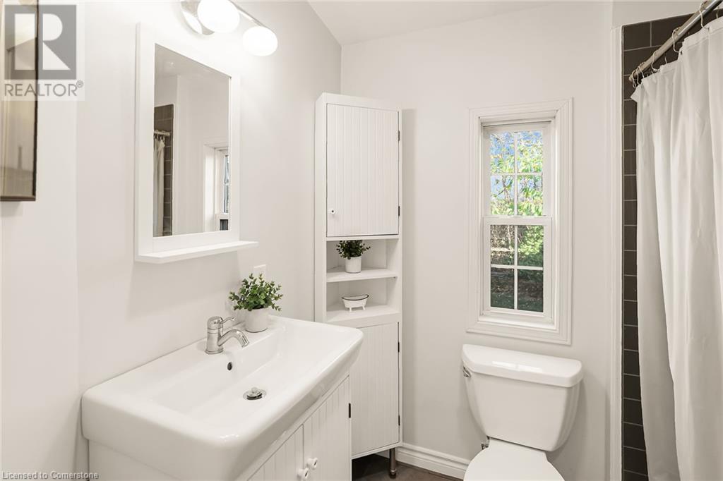 Photo 3 of 4453 Timothy Lane, Beamsville ON