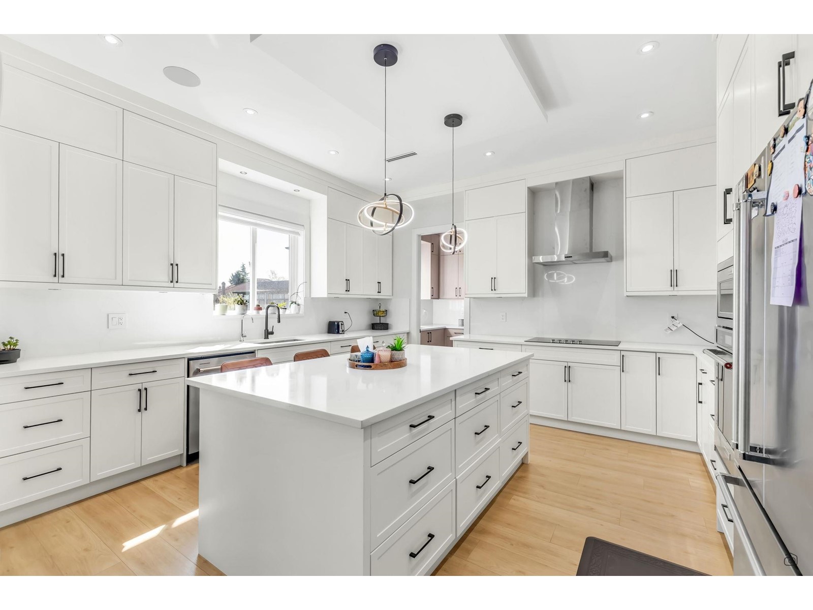 7118 FISHER DRIVE, Surrey