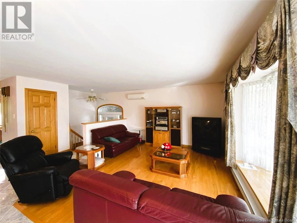 7 Clavette Street - 3