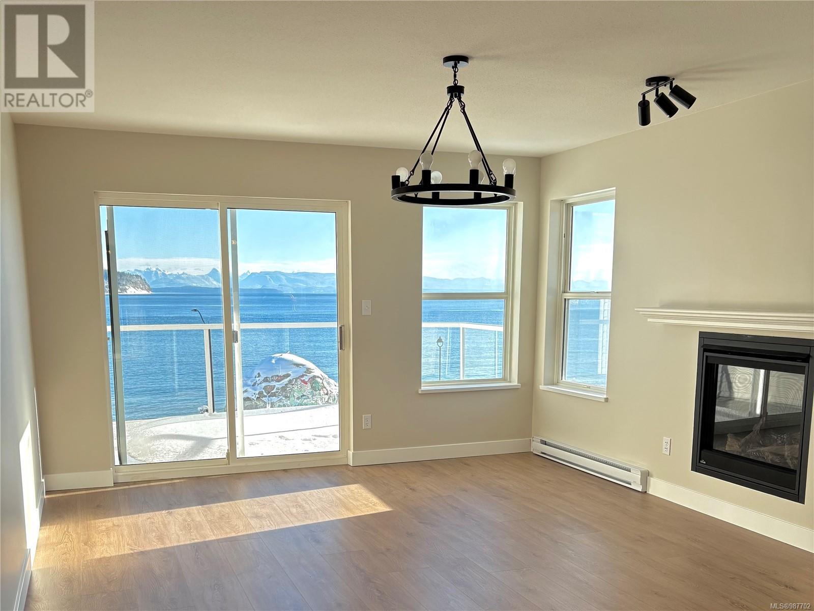 301 1216 Island Hwy S, Campbell River