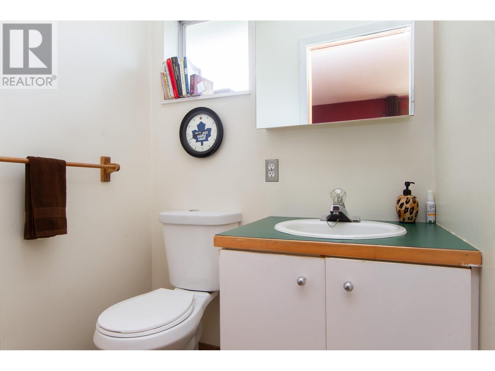 1020 FINCH DRIVE, Squamish real estate listing R2993472
